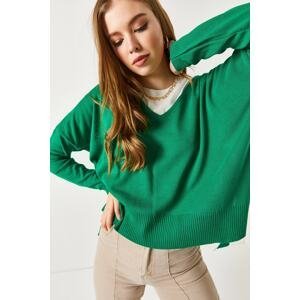 armonika Women's Green V-Neck Front Short Back Long Knitwear Sweater