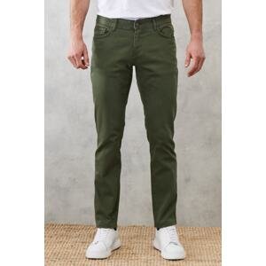 ALTINYILDIZ CLASSICS Men's Green 360-Degree Flexibility in All Directions, Comfortable Slim Fit Slim Fit Trousers.