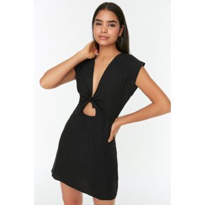 Trendyol Black Cut Out Detailed Woven Dress
