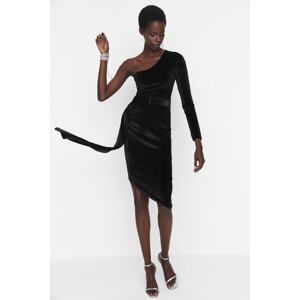 Trendyol Black Velvet Evening Dress With Belt Detailed