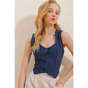 Trend Alaçatı Stili Women's Navy Blue Heart Collar Buttoned Striped Vest