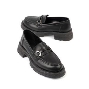 Capone Outfitters Capone Round Toe Accessory Women's Loafer