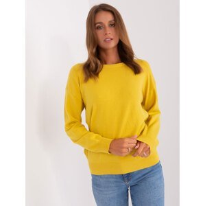 Žlutý klasický svetr s dlouhými rukávy