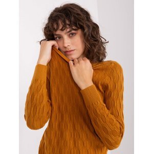 Klasický pletený svetr z hořčice