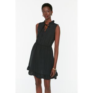 Trendyol Black Standing Collar Dress