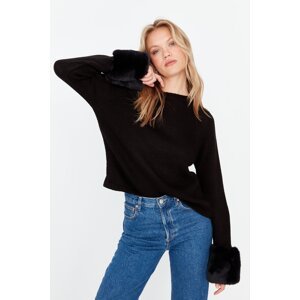 Trendyol Black Fur Detail Crewneck Knitwear Sweater
