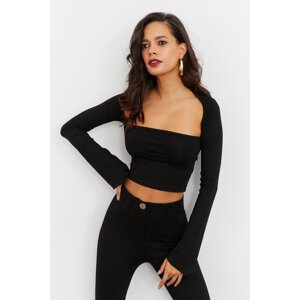 Cool & Sexy Women's Black Crop Top with Window B1905