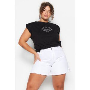 Trendyol Curve White High Waist Rigid Wide Cut Plus Size Shorts &; Bermuda