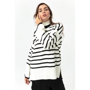 Lafaba Women's White Turtleneck Striped Knitwear Sweater