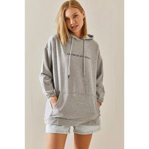 XHAN Gray Kangaroo Pocket Hooded Sweatshirt