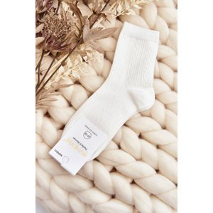 Dámské embosované ponožky bílé