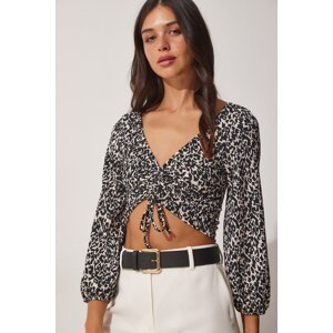 Happiness İstanbul Women's Black Cream Patterned Gathered Crop Blouse