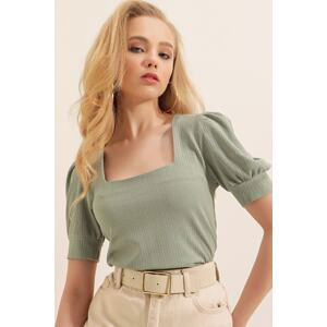 Bigdart 0409 Green Square Neck Knitted Blouse
