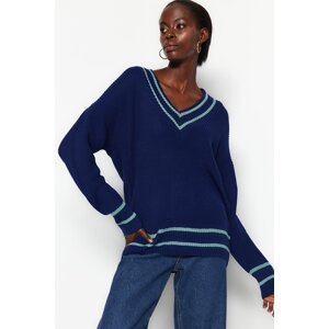 Trendyol Navy Blue Wide Fit Soft Textured Knitwear Sweater