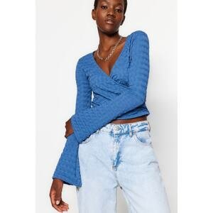 Trendyol Indigo Premium Textured Fabric Double Breasted Neck Regular/Regular Fit Crop Knitted Blouse
