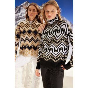 Trendyol Winter Essentials Black Wide Fit Soft Textured Patterned Knitwear Sweater