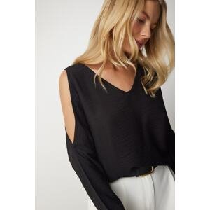 Happiness İstanbul Women's Black Off-the-Shoulder Flowy Ayrobin Blouse