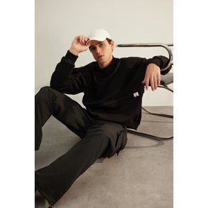Trendyol Limited Edition Men's Black Oversize/Wide-Fit High Neck Labeled Fleece Thick Sweatshirt