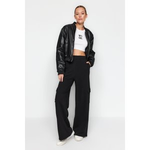 Trendyol Black Thick Wide Leg / Wide Leg Cargo Pocket Knitted Sweatpants.