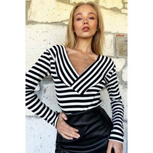 Trend Alaçatı Stili Women's Black and White Double Breasted Neck Striped Blouse