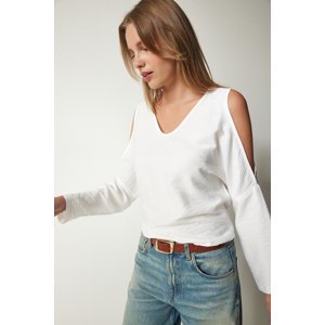 Happiness İstanbul Women's White Decollete Flowy Ayrobin Blouse
