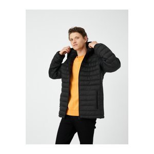 Nafukovací kabát Koton Sezónní kapsa na zip s kapucí Detailní