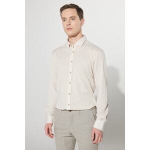 ALTINYILDIZ CLASSICS Men's Beige Comfort Fit Relaxed Cut Buttoned Collar Cotton Shirt
