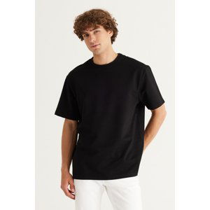 ALTINYILDIZ CLASSICS Men's Black Comfort Fit Relaxed Fit Crew Neck Cotton T-Shirt