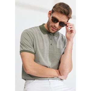 ALTINYILDIZ CLASSICS Men's Green Comfort Fit Comfortable Cut Polo Neck Jacquard T-Shirt.