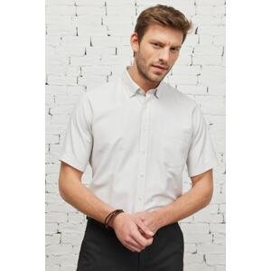 ALTINYILDIZ CLASSICS Men's White-beige Comfort Fit Relaxed Cut Buttoned Collar Pocket Dobby Short Sleeve Shirt