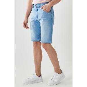 AC&Co / Altınyıldız Classics Men's Ice Blue Comfort Fit Comfortable Cut, 5 Pockets Flexible Denim Jeans Shorts.