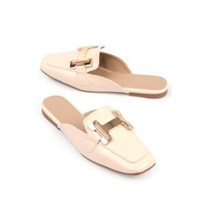 Capone Outfitters Capone Flat Toe Women's Ecru Beige Slippers with Metal Accessories