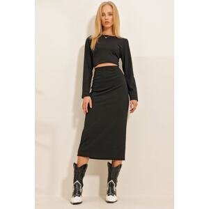 Trend Alaçatı Stili Women's Black Crew Neck Crop Blouse And Midi Length Ribbed Skirt Set