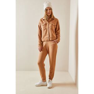 XHAN Camel Snap Buttoned Tracksuit