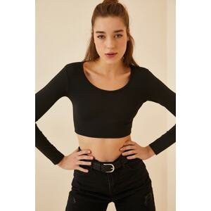 Happiness İstanbul Women's Black U Neck Crop Knitted Blouse