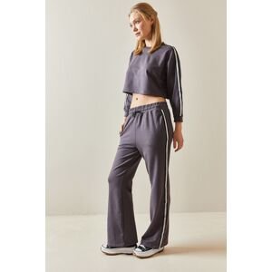 XHAN Smoky Stripe Detailed Double Crop Suit