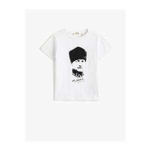 Koton Boys' Ataturk Print T-Shirt Short Sleeved Crew Neck Cotton