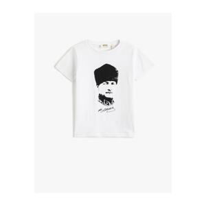 Koton Boy's Atatürk Printed T-Shirt Short Sleeve Crew Neck Cotton