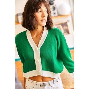 Olalook Women's Grass Green Banded Buttoned Crop Knitwear Cardigan