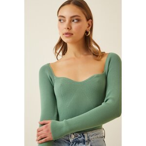 Happiness İstanbul Women's Almond Green Heart Neck Ribbed Knitwear Sweater