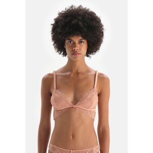 Dagi Soft Bra with Salmon Lace Piping Detail