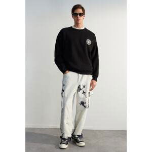 Trendyol Black Men's Oversize/Wide Cut Floral Embroidered Cotton Sweatshirt with Fleece Inside