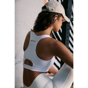 Trendyol White Medium Support/Shaping Back Pocket Detail Knitted Sports Bra