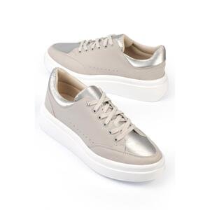 Capone Outfitters Capone Women's Sneaker with Round Toe and Fur Inside
