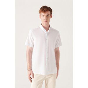 Avva Men's White Buttoned Collar 100% Cotton Thin Short Sleeve Standard Fit Regular Fit Shirt