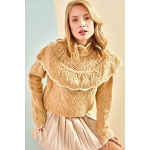 Bianco Lucci Women's Openwork Ruffled White Striped Half Turtleneck Knitwear Sweater