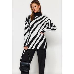 Trendyol Black Ecru Animal Striped Pattern Knitwear Sweater