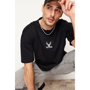 Trendyol Men's Black Oversize Deer Embroidered 100% Cotton T-Shirt