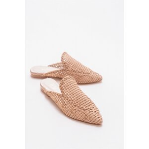 LuviShoes Women's Nude Slippers