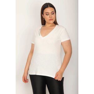 Şans Women's Plus Size Bone V Neck Embroidery Detail Blouse